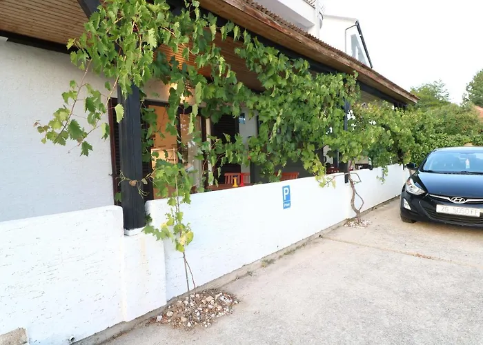 Vladan With Terrace Baška